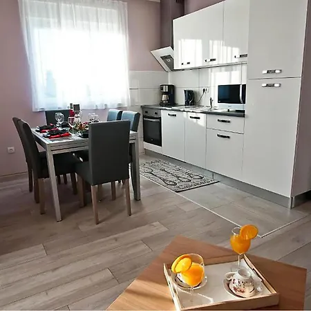 Apartment Stunning In With Wifi *