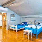 Lejlighed Beautiful Apartment In Pula With Swimming Pool