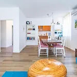 Beautiful Apartment In Pula With Swimming Pool
