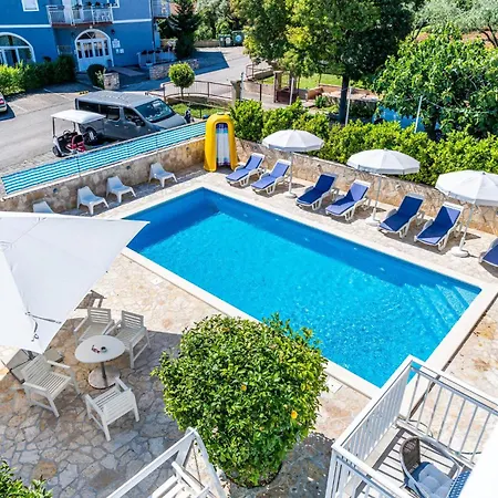 Stunning In With Wifi Appartamento Pola